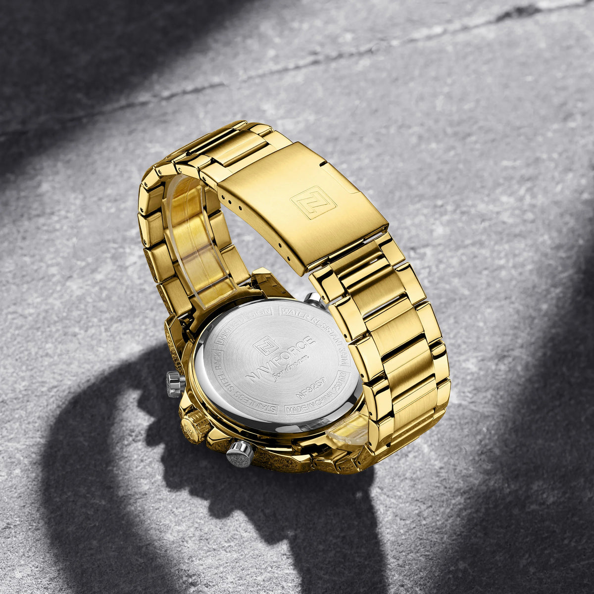 Relógio Naviforce Cavalier Gold NF9257